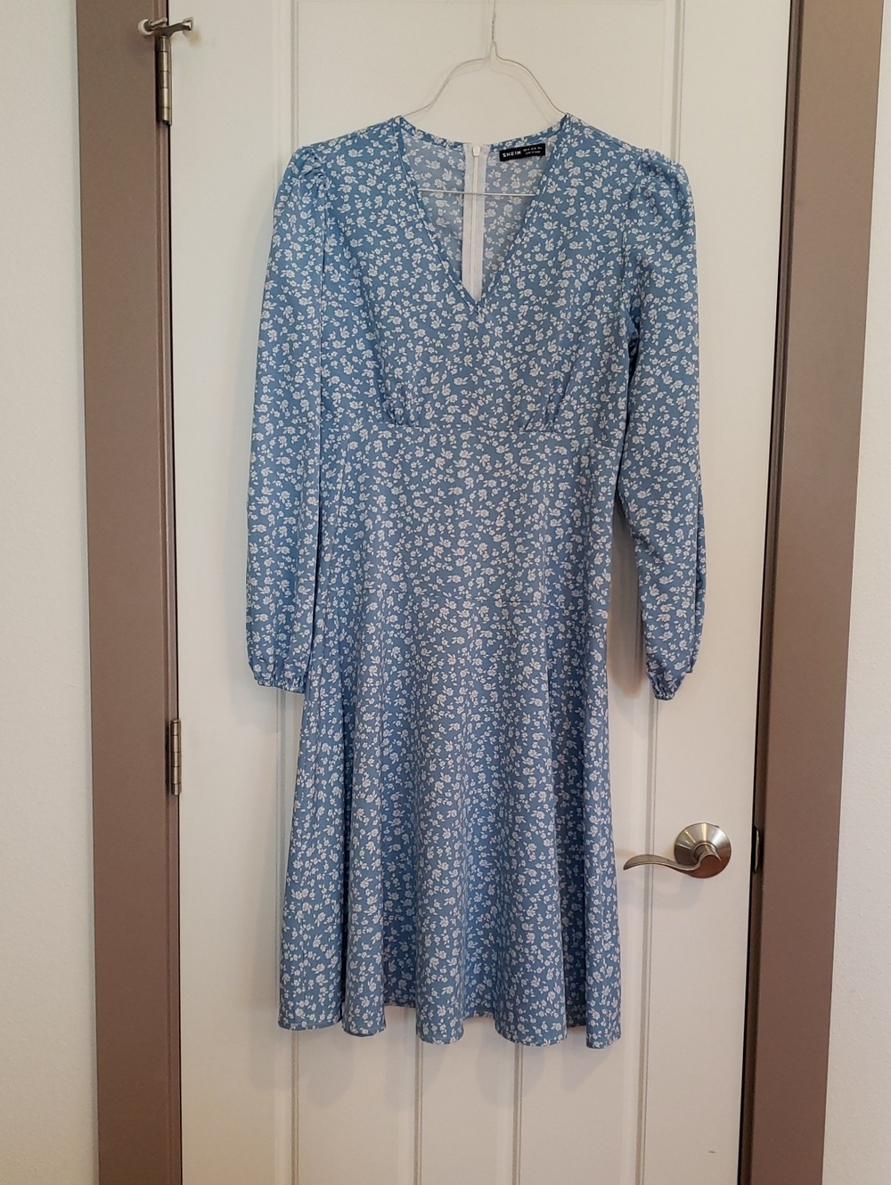 Shein Women's Medium Long Sleeve Floral Dress